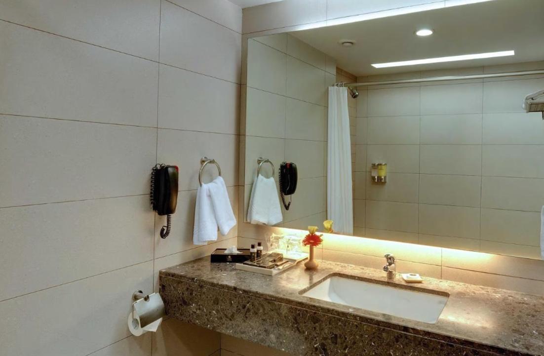 Suba International Hotel Mumbai